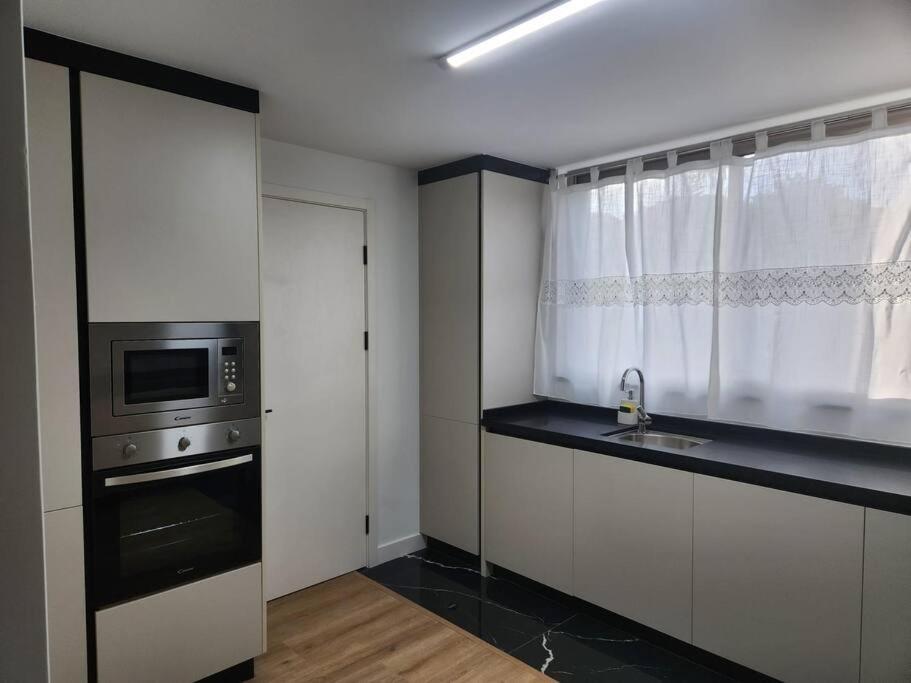 Appartamento Vista Mar - Ac, Parking And Pool Funchal  Esterno foto