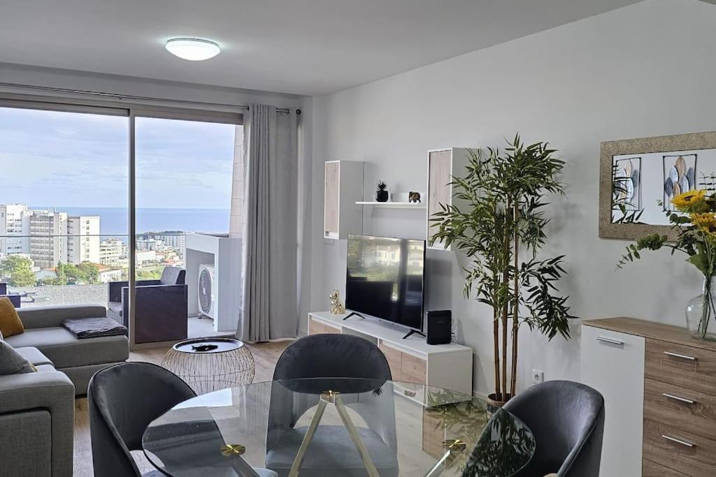 Appartamento Vista Mar - Ac, Parking And Pool Funchal  Esterno foto